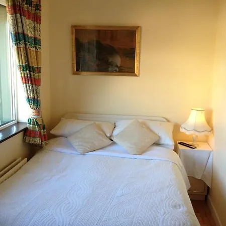 Danabel 3* Kinsale